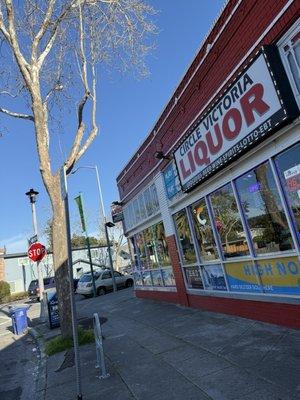 Circle Victoria Liquor