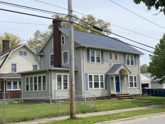 Top to Bottom Exteriors