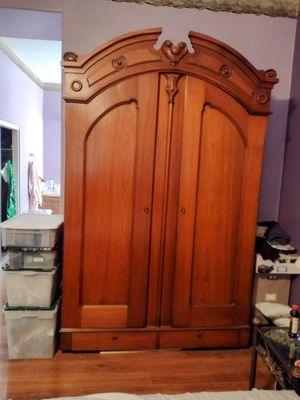 Matlosz & Company Antiques & Art Restoration Studio