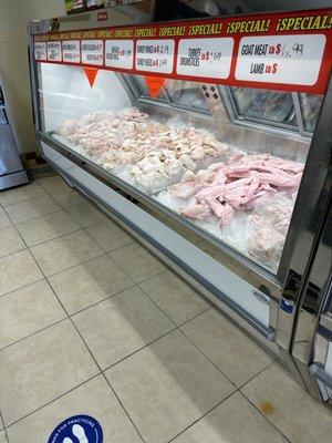 Fresh chicken and Turkey wings