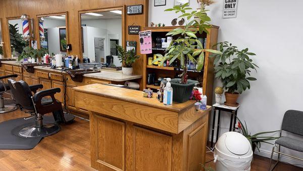 Yasmin Barber And Beauty Salon