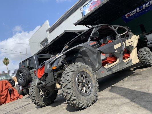 Luminaire Complete Auto Care