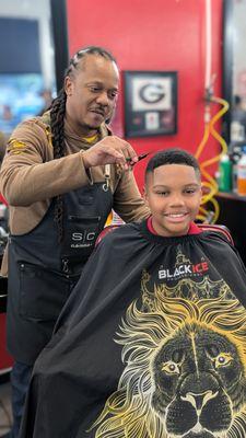 Xclusive Cutz Barber and Beauty Shop