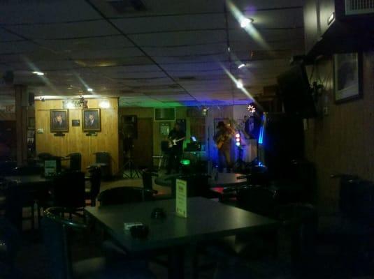 Rayl Rhodes Crossing playing live!