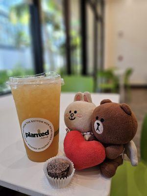 Li hing Lemonade and a chocolate canele