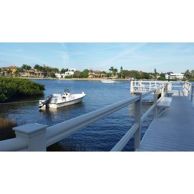 Bay Oaks Condominium
