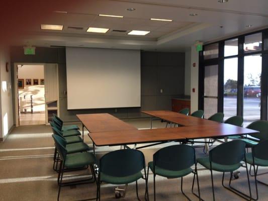 City of Encinitas: Community & Senior Center