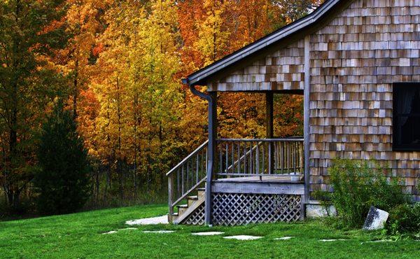 Enjoy privacy, peace and quiet. Relax on our 80 acres, brillant fall colors, wildlife, private recreational trails, & star gazing.