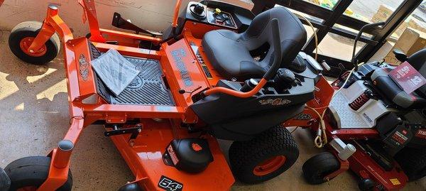 H & W Lawn Maintenance