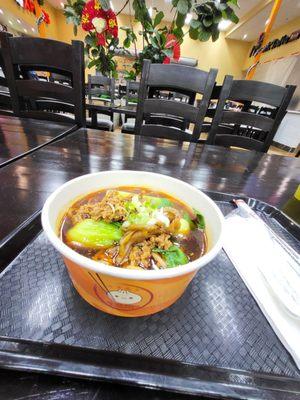 Spicy numbing pork noodle soup