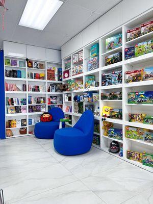 Books & Toys
