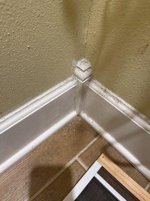 Closet corner
