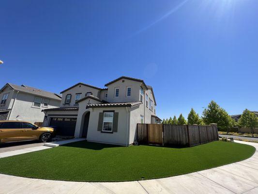 Are you interested in a beautiful and drought friendly lawn for your home? Call Evergreen Artificial Turf to schedule your free estimate!