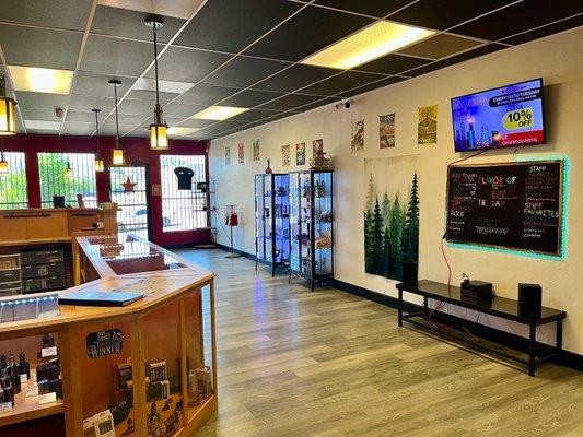 Interior - Store overview