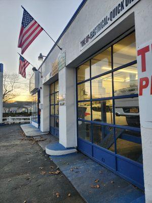 Best Price Auto Repair Shop Center