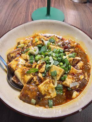 Sautéed tofu in hot and spicy sauce