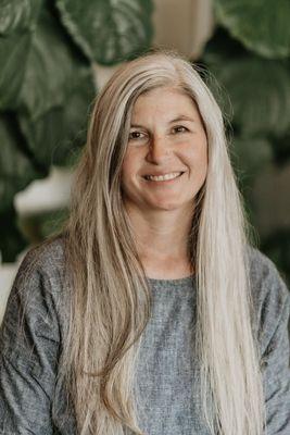 Jen Laffranchini, Colon Hydrotherapist