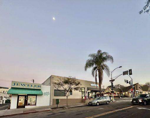 Mario Master Jeweler & Designer