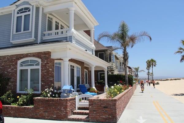 Balboa Peninsula boardwalk in Newport Beach