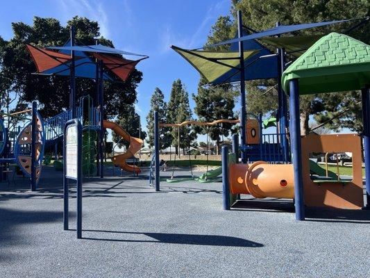 Split playground area, one for littles, the other for ages 5+