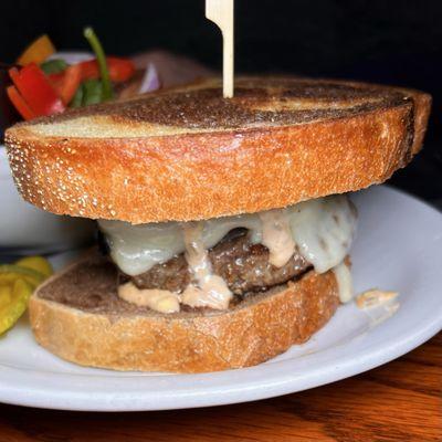 Olde Magoun's Saloon