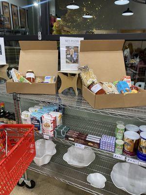 Gift boxes available