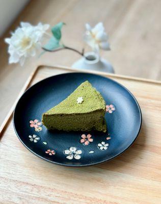 Matcha Gateau Au Chocolat made with high quality Belgian white chocolate.