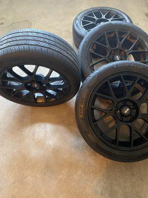 Les Schwab Tire Center