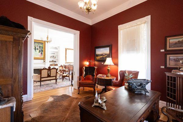 The study is warm and inviting and feels like one just stepped into a western movie but up a notch in beautiful decor. Big screen TV/stereo.