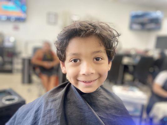 Fashion Nails & Hair Design