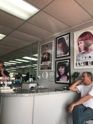 Red Bird Beauty Salon