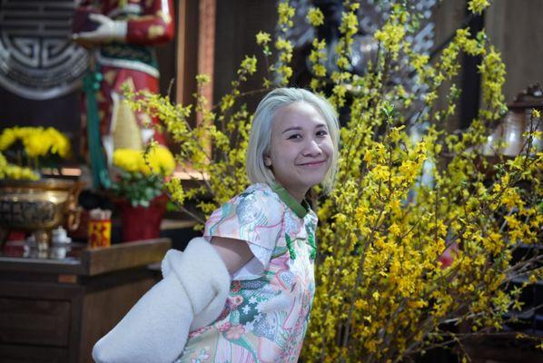 Asian Blonde by Tammy.