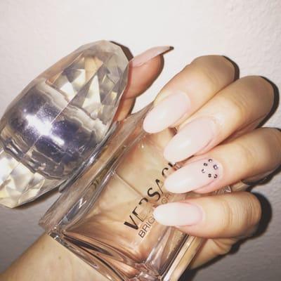 Golden Nails And Spa