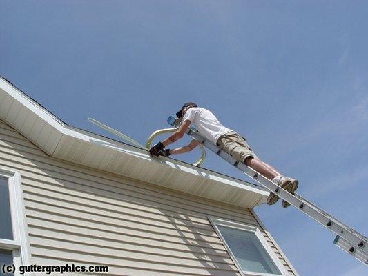 We use stand-off's so our ladders won't damage your siding.