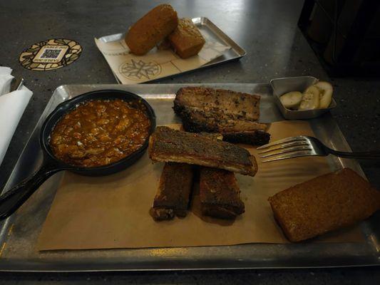 The Oak & Star Tavern