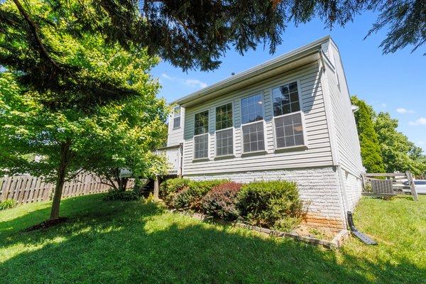 Pamela DuBois - eXp Realty