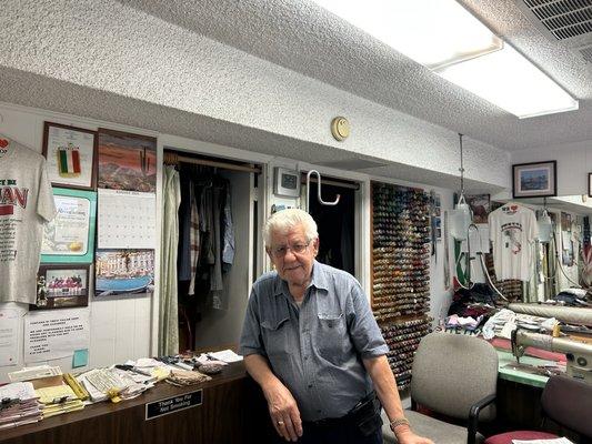 Fontana Di Trevi Tailor Shop Fine Italian Tailoring