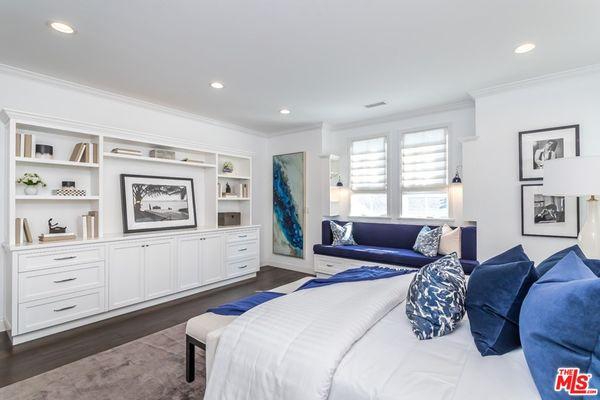Mar Vista Bedroom -- Love the Navy Blue Staging!