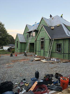 E N Roofing Company Services