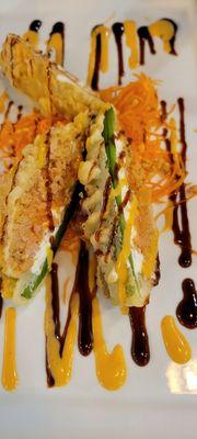 Jalapeño Poppers (comes with 4, took the 4th one before pic)