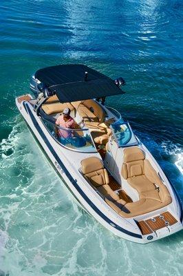 27' Crownline Bowrider