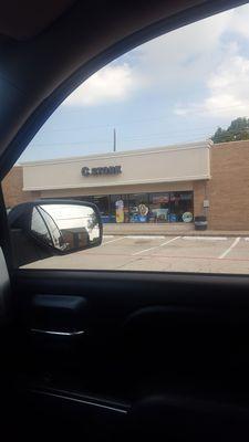 C store has great drinks and friendly staff. Clean bathrooms.