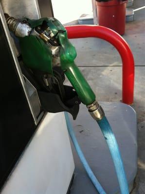 Broken pump handles old hoses no windshield washers