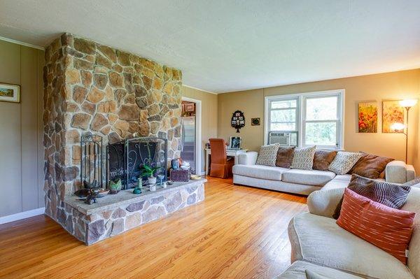 Ryans Jones-Weichert Realtors