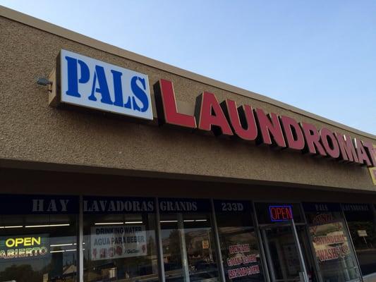 Pal's Laundromat