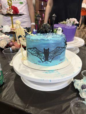 DIY Halloween themed cake!