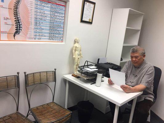 AKIRA Health Acupuncture & Massage