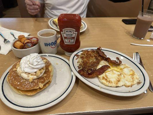 Lemon Oreo Pancakes Combo