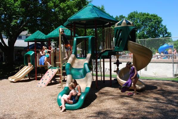 Crestwood Swimming Pool