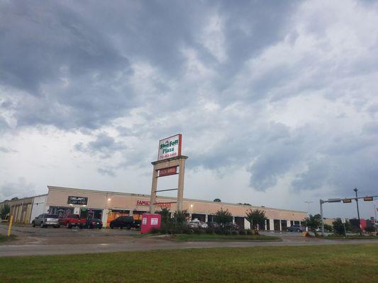 Family Dollar Stores